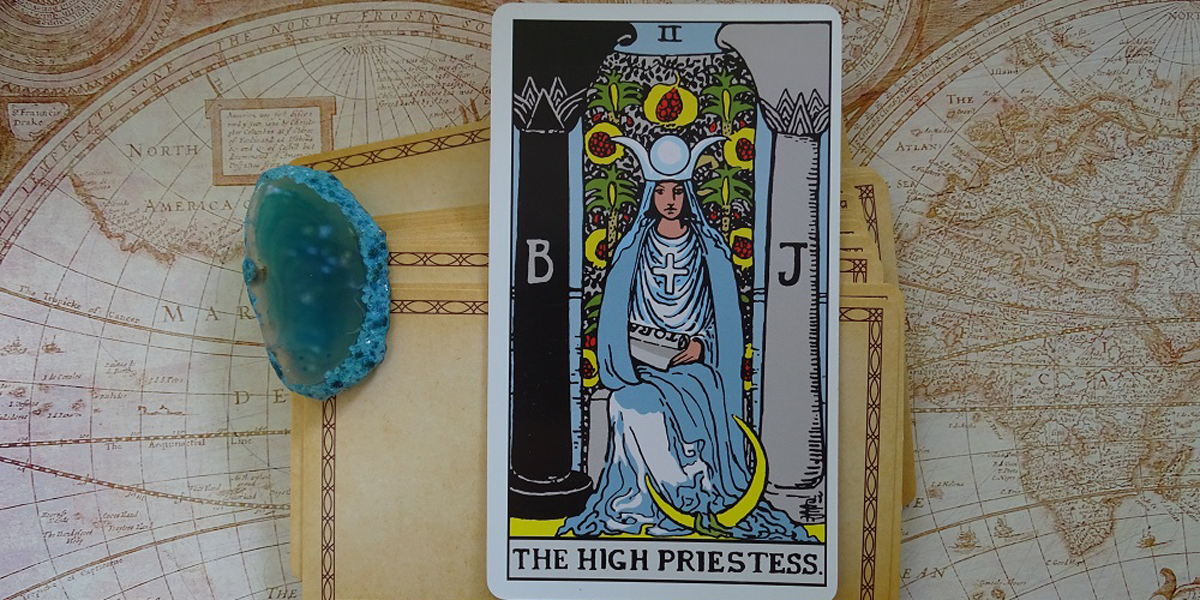 High Priestess as Feelings in Love & Relationships: A Tarot Interpretation